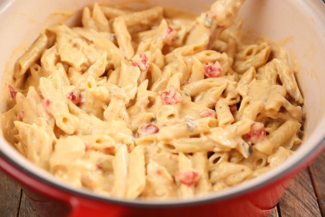Easy Stovetop Chicken Spaghetti in a pot