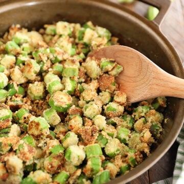 Fried okra in a cast iron skillet