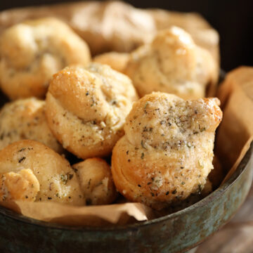 Basket filled with Easy Garlic Parmesan Knots
