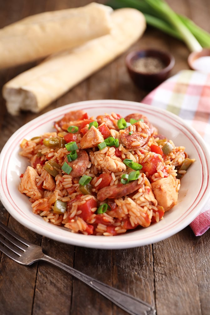 Chicken and Sausage Jambalaya with bread sticks in background
