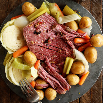 Slow cooker corned beef and cabbage
