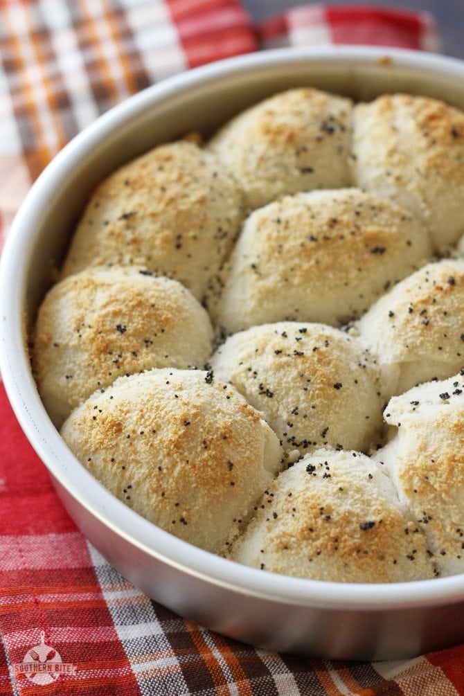 Image for Easy Garlic Parmesan Dinner Rolls