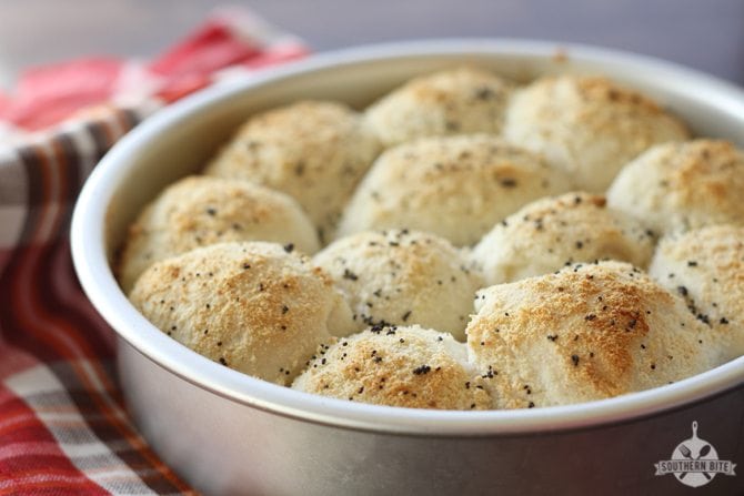 Easy Garlic Rolls