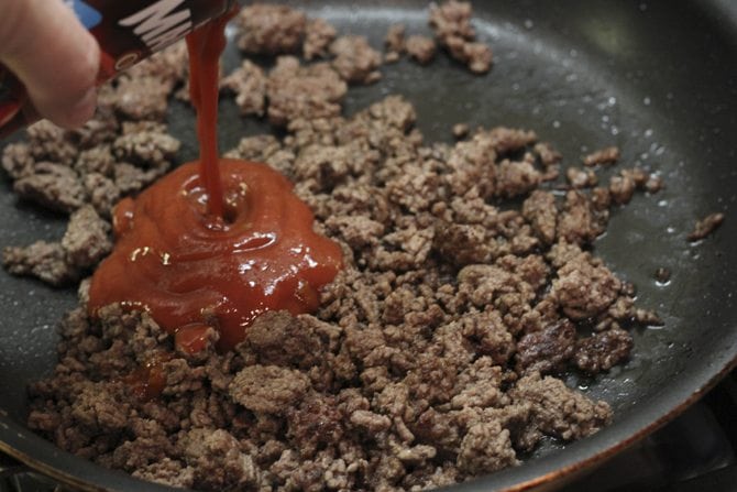 Two easy weeknight meals collide with this Sloppy Joe Stuffed Pepper recipe!  All the great flavor of the classic sandwich in a stuffed pepper!  