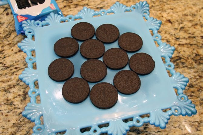 Oreo Thins makes this Icebox Cake recipe super easy and super delicious! My family went crazy over this dessert! 