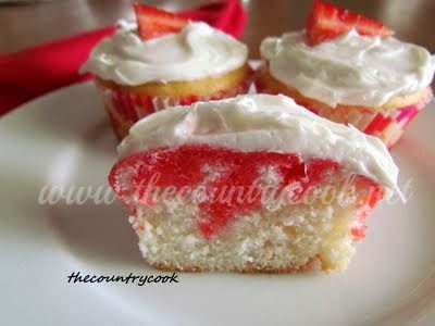 Jello Poke Cake inside (thecountrycook)
