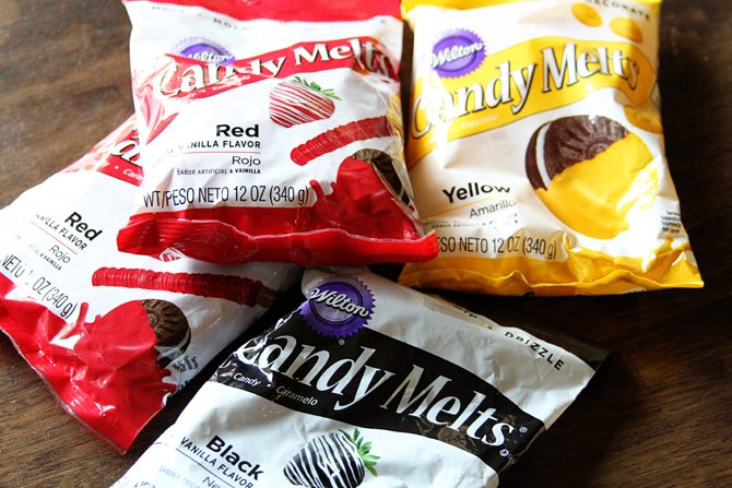 Turn the classic Oreo Balls into these Santa Bellies for the holidays!