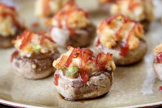 Turn those Thanksgiving leftovers into these Amazing Stuffed Mushrooms!