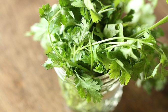 #ad Here are 10 Real World Kitchen Tips and Tricks that will make time in the kitchen more joyful! #NewNESTEA