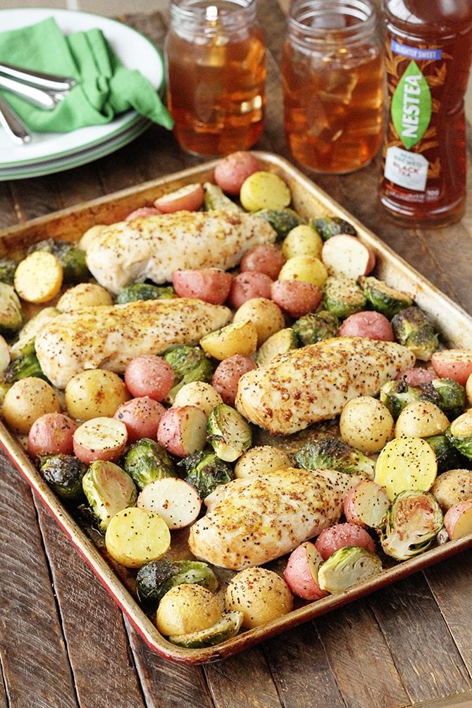 This Sheet Pan Lemon Chicken is an amazing one-pan meal that your family will love. It's a simple recipe with just a few ingredients and pairs perfectly with the amazing flavor of the new NESTEA! #NewNESTEA #Sponsored