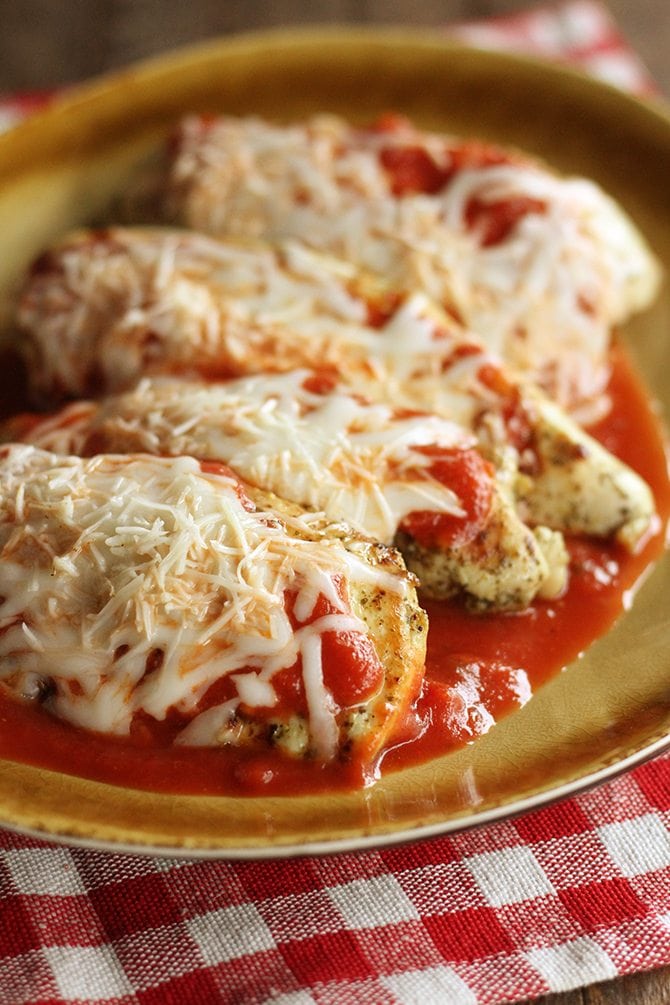 Six simple ingredients are all you need to make this jazzed up, lightened up Grilled Chicken Parmesan!  