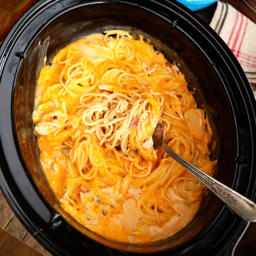 Crock Pot Chicken Spaghetti in pot photo from above