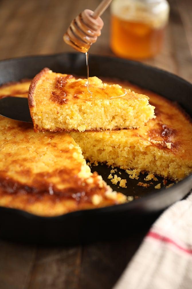 Sliced Creamed Cornbread with honey