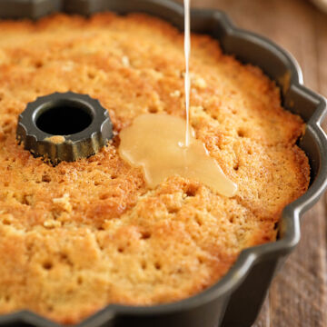 Bama Butter Cake while poring glaze