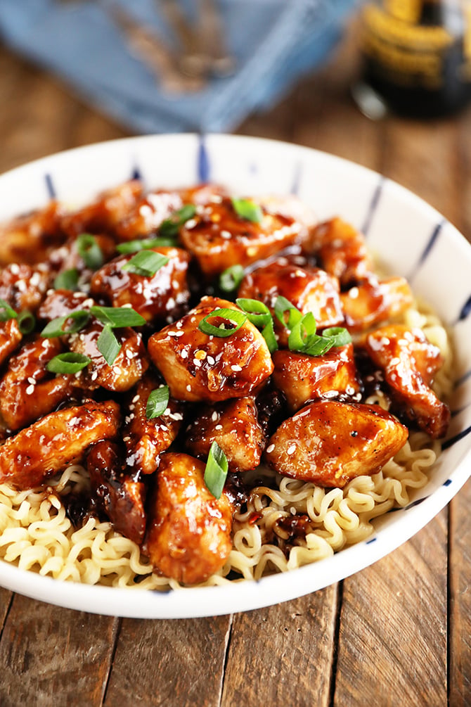 Bowl of Easy General Tso's Chicken