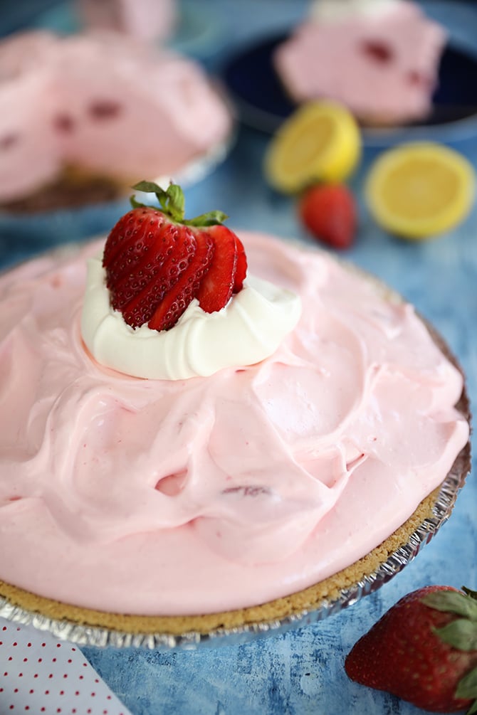 Whole 5 Ingredient Strawberry Lemonade Pie