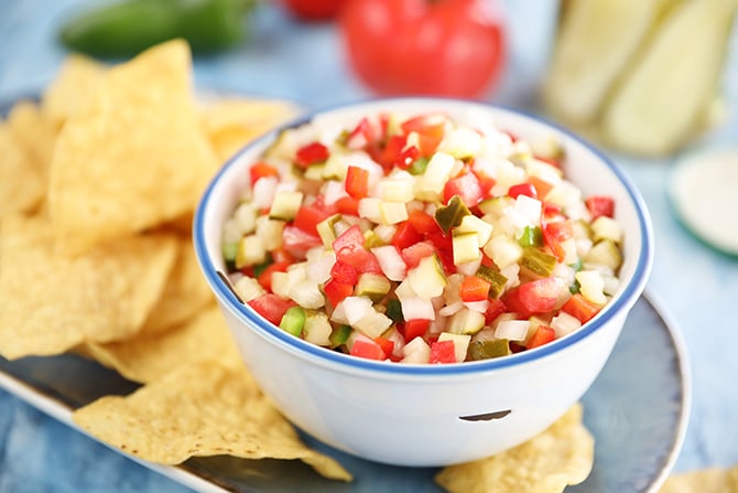 Bowl of Pickle de Gallo with chips