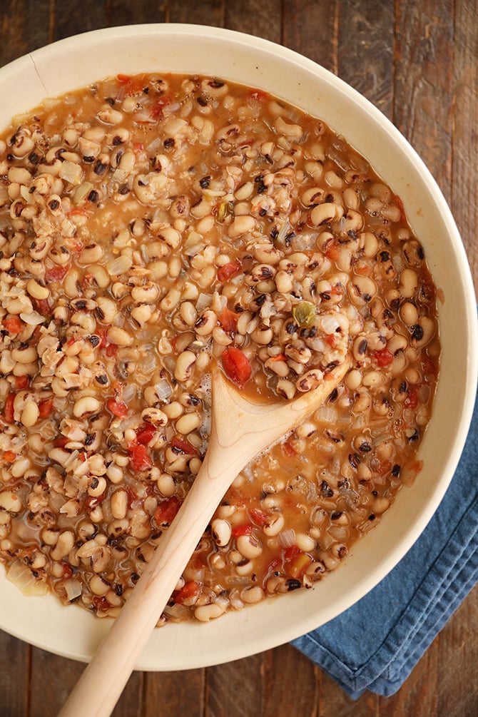 Bolw of Spicy Creole Black-eyed Peas