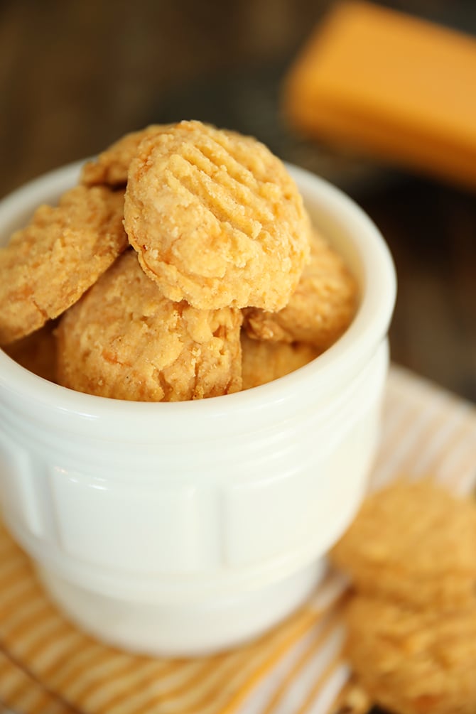 Easy Cheese Straw Cookies in a white bowl
