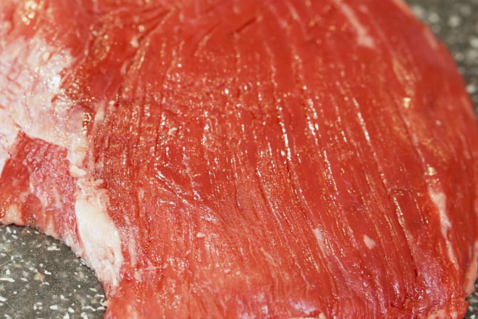 meat grain in flank steak.