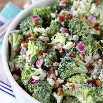 Bacon and Blue Broccoli Salad in a while bowl.