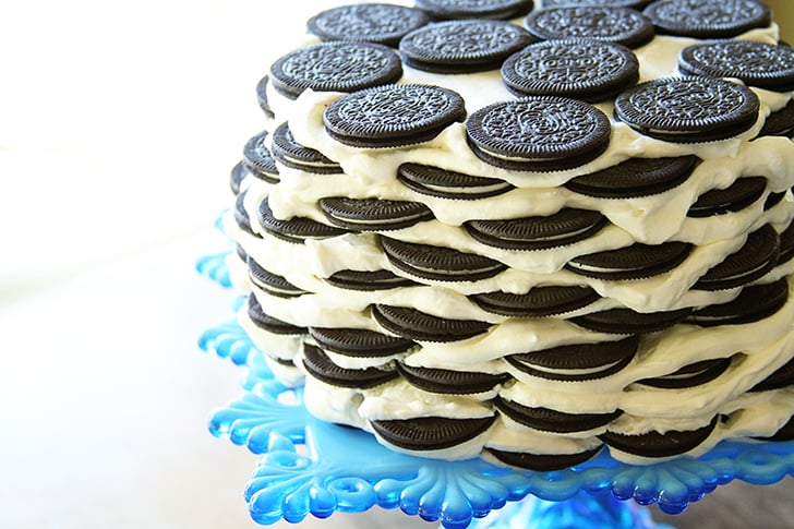 Oreo Icebox Cake on a blue plate.
