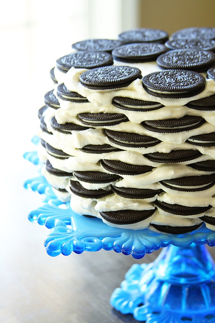 Oreo Icebox Cake on a blue plate.