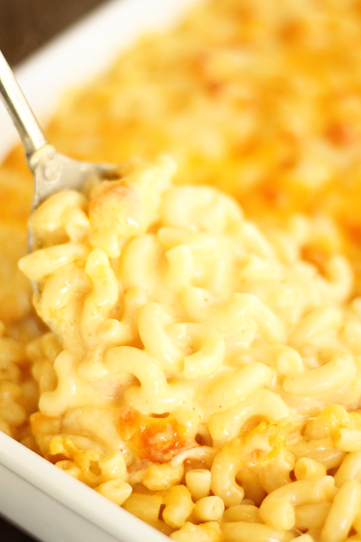 Spoonful of 4-Ingredient Baked Mac and Cheese.